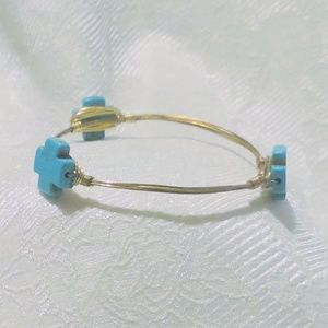 Dyed Howlite Cross Wire Wrap Bangle